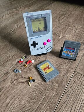 LEGO Nintendo Game Boy Set – Mario & Zelda Cartridges – Display Model Complete